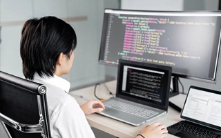 万宁 php市场占有率,PHP会被淘汰吗？